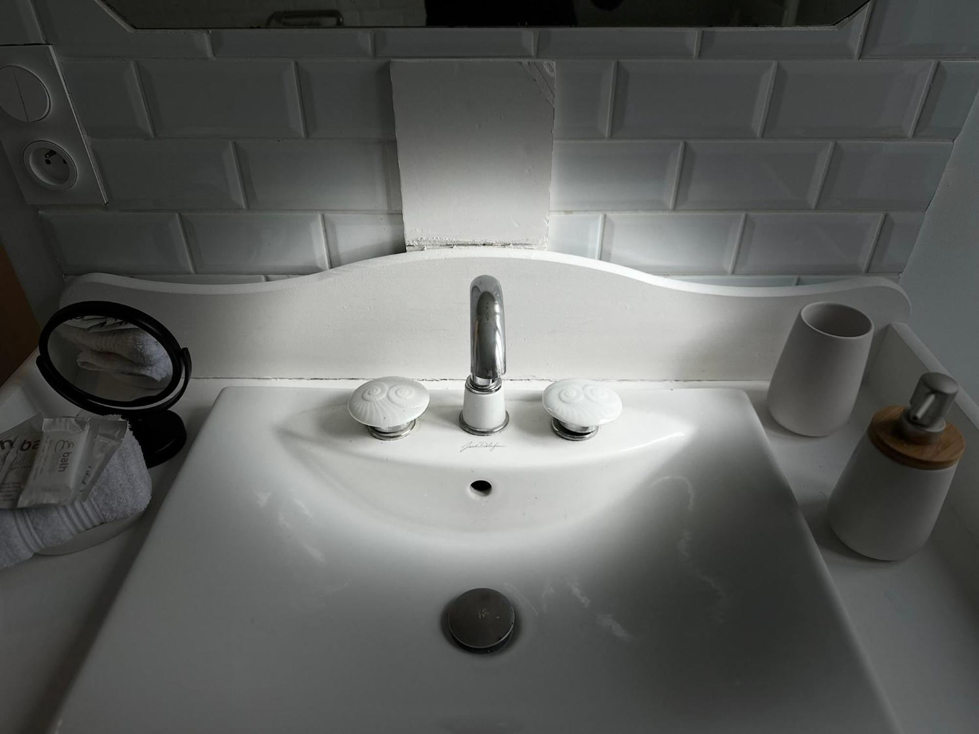 Large Apartment In City Center Honfleur Bagian luar foto