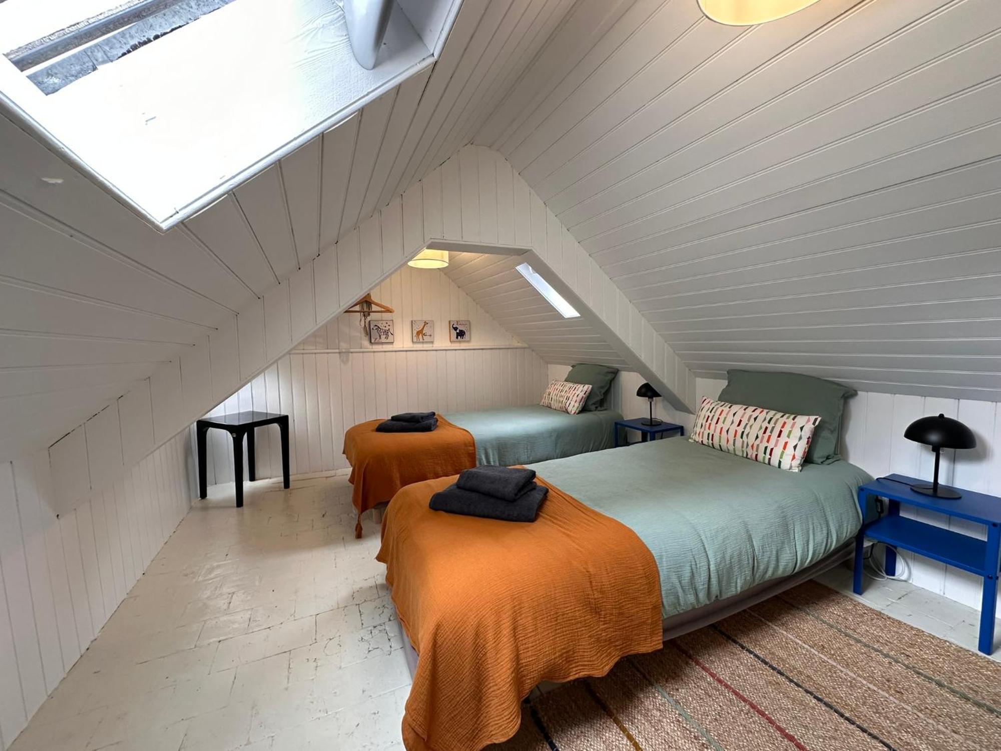 Large Apartment In City Center Honfleur Bagian luar foto